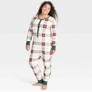 Holiday Hearth & Hand Magnolia Plaid Union PJs Red/Green EUC